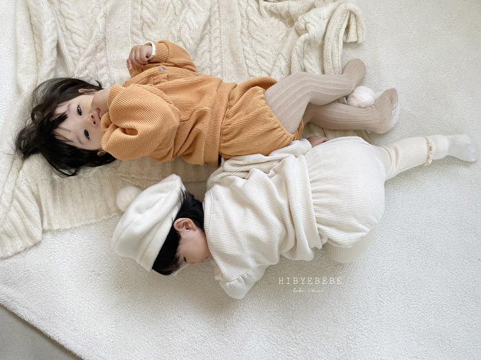 bevyc,嬰幼兒上下套裝,韓國嬰幼兒居家服,扶桑花,荷葉邊,刺繡