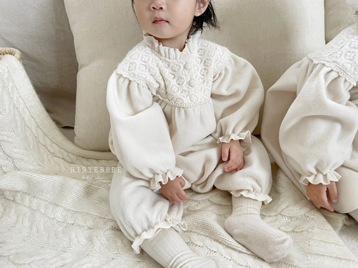bevyc,嬰幼兒連身服,韓國嬰幼兒連身服,蕾絲,荷葉邊,小立領