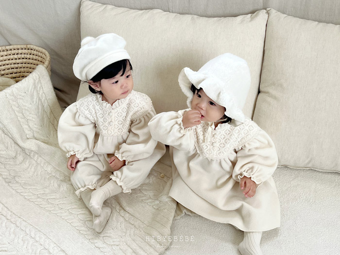 bevyc,嬰幼兒連身服,韓國嬰幼兒連身服,蕾絲,荷葉邊,小立領